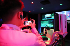 一种融合了人工智能、动态漫画取短剧叙事的新 